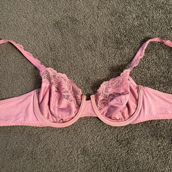 Lace Bra - Picture 2 of 3